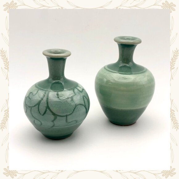 Vintage Celadon Mini Vases - Picture 2 of 4